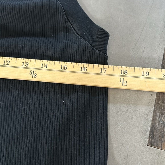 Athleta Renew Black Tank, Sz XL, EUC - Picture 11 of 12